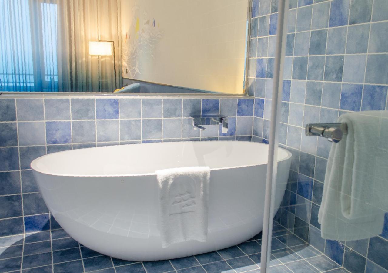 Suite with Sea View