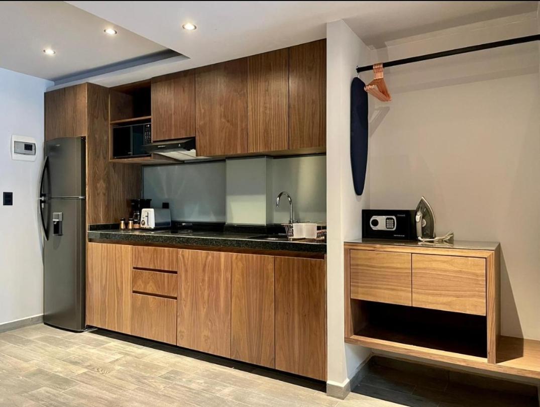 Superior King Suite