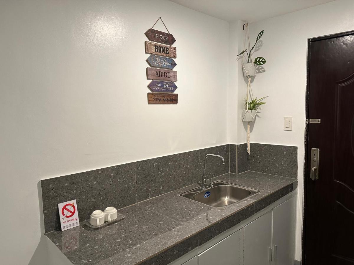 Deluxe Studio