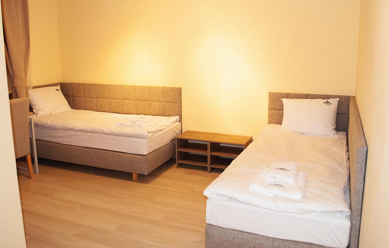 Deluxe Double Room with Shower
