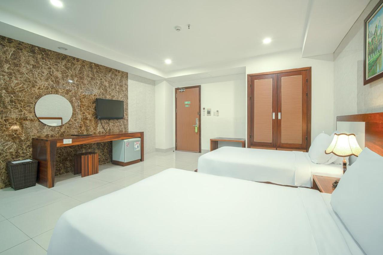 Triple Room with Bath