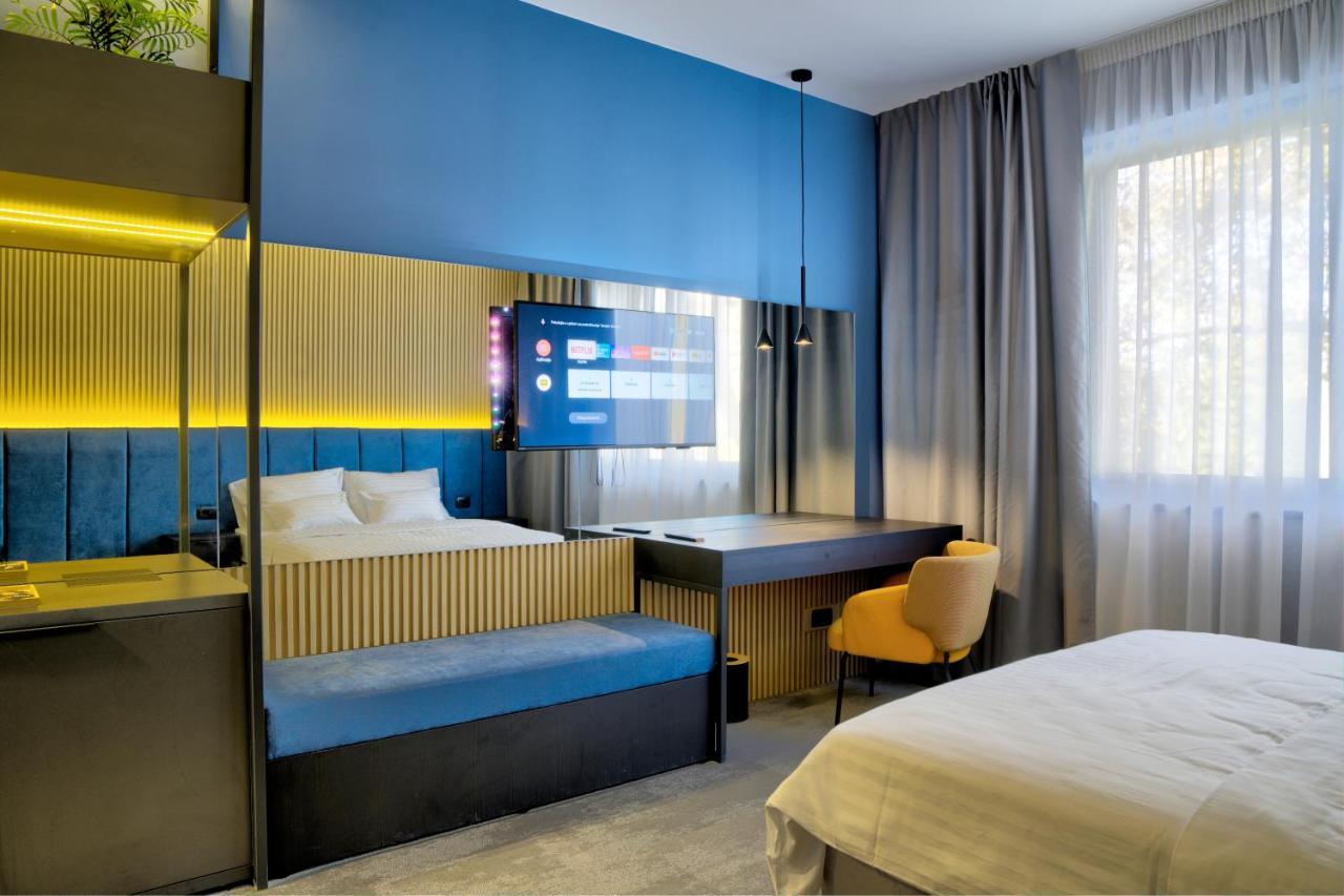 Double or Twin Room with City View