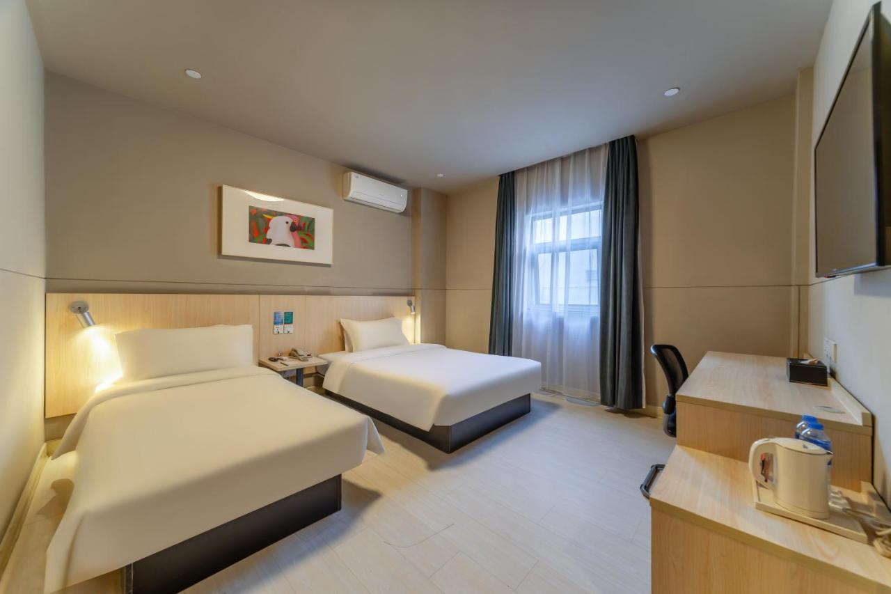 Business Twin Room