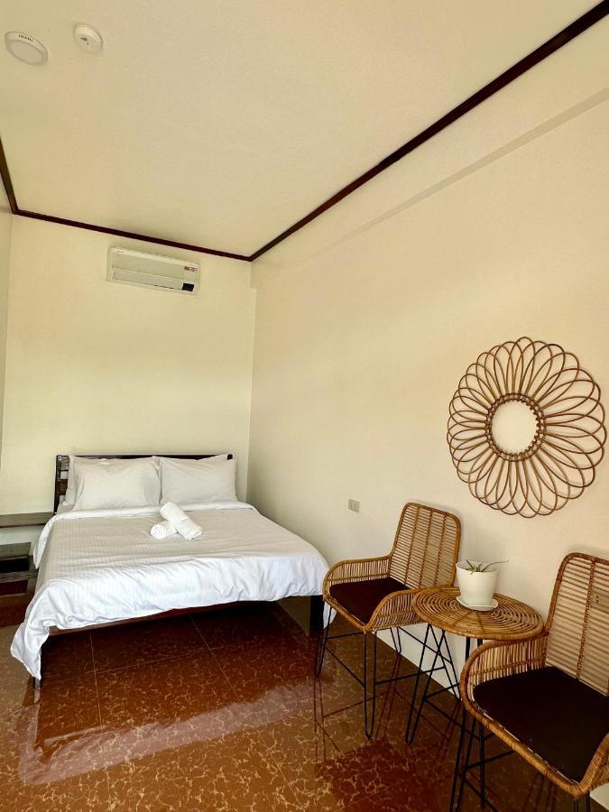 Queen Room with Pool View
