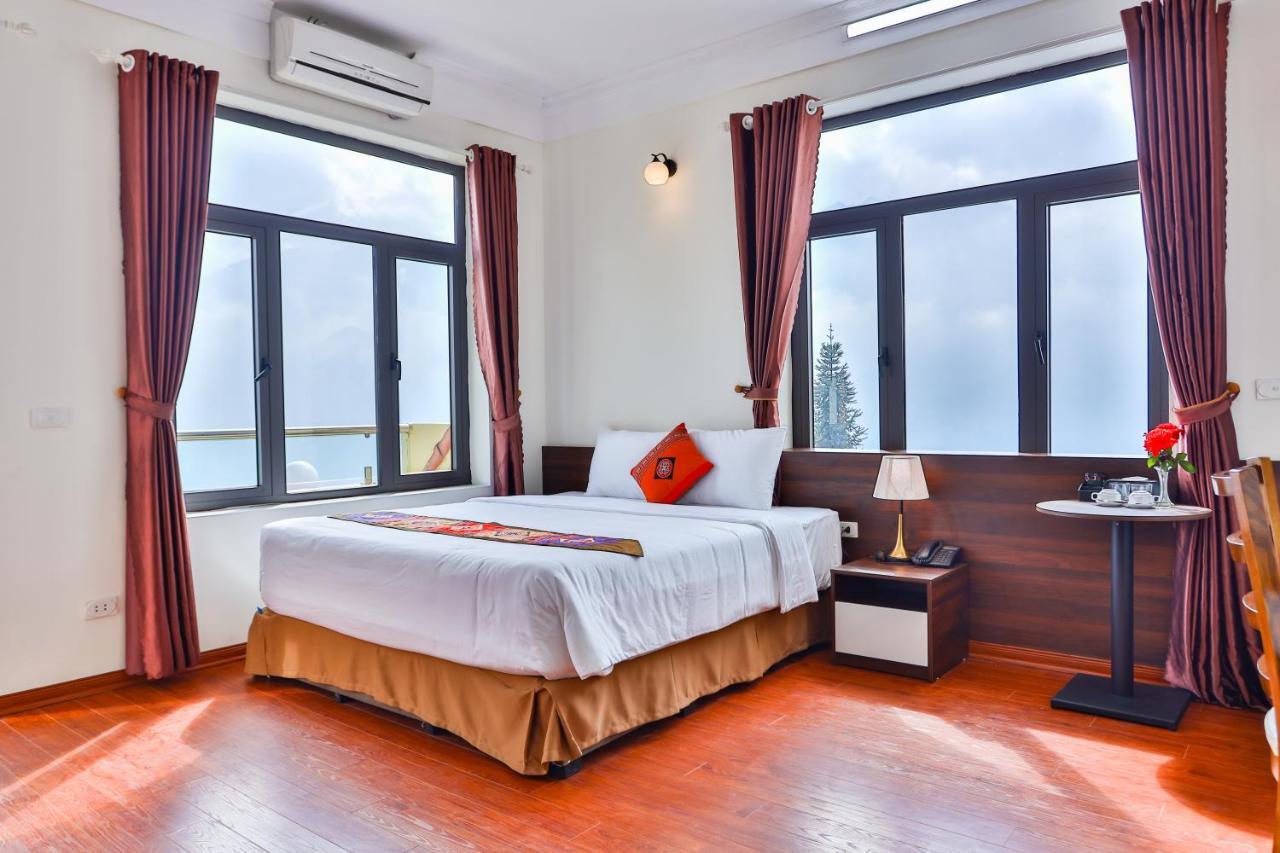 Deluxe Double or Twin Room with Mountain View