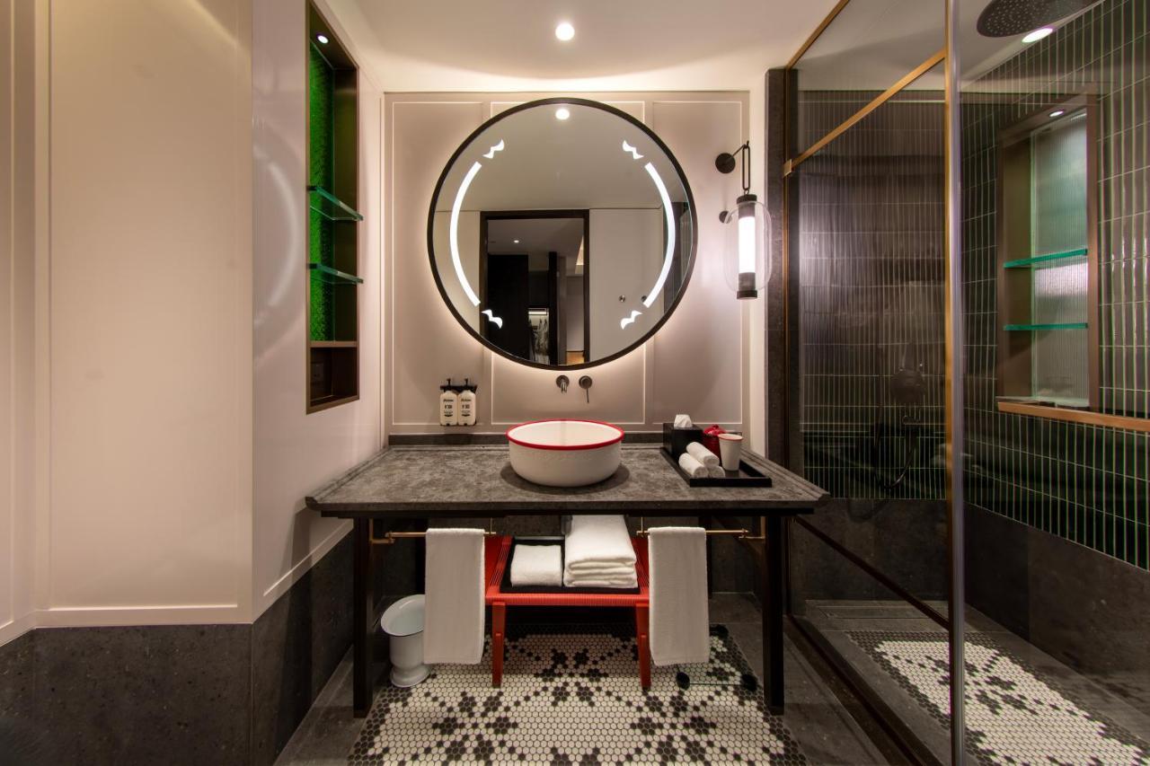 Standard Twin Room with View