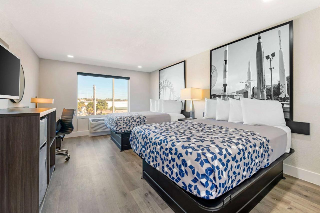 Double Room with Two Double Beds and Interior Hall - Non-Smoking