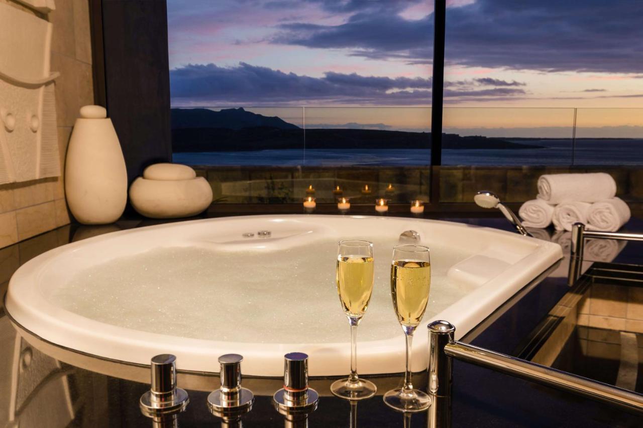 Presidential Suite with Lagoon View