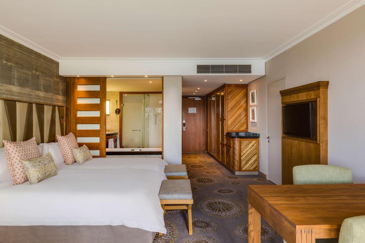 Premium Deluxe Twin Room with Lagoon View