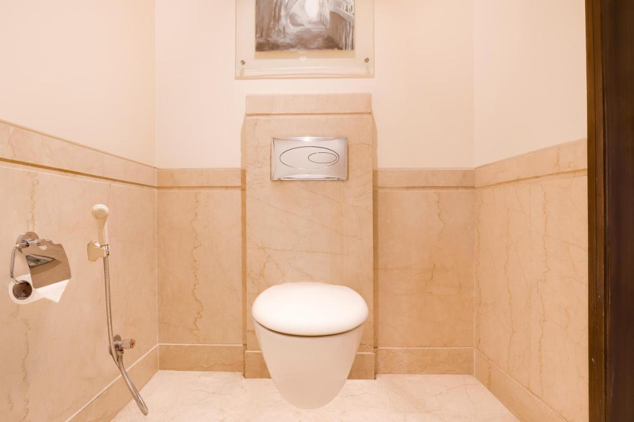 Premier King Or Twin Room (Exclusive Lounge Access,Cocktail Hours (1800 hrs to 2000 hrs),15% discount on Food & Beverage and 15% discount on Laundry)