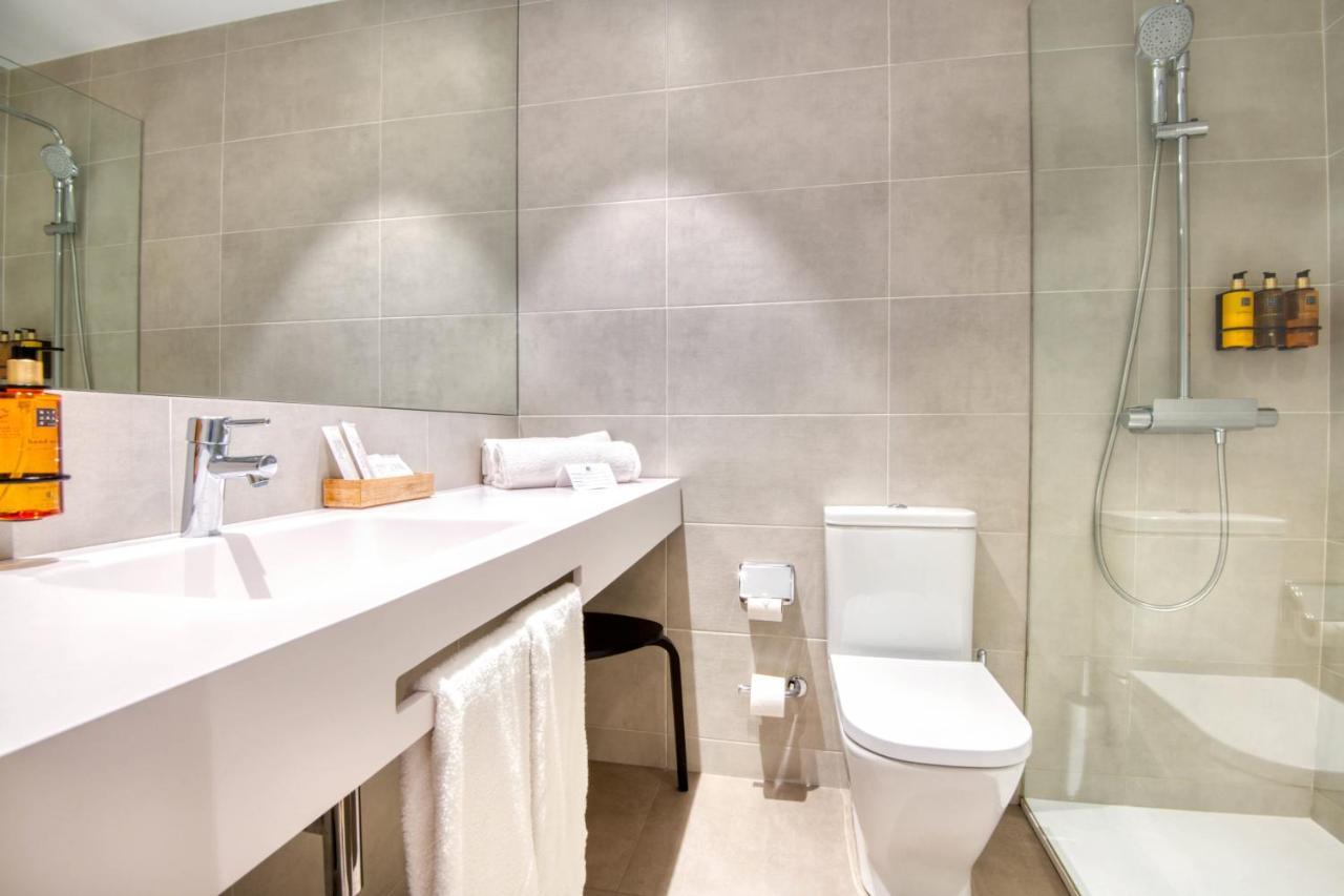 Twin Room with Free Parking