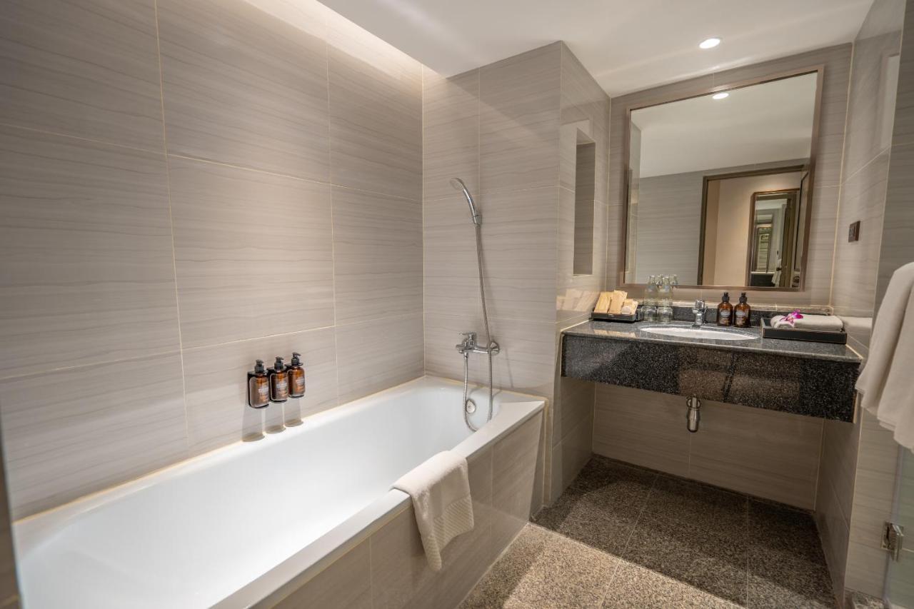 Suite with City View