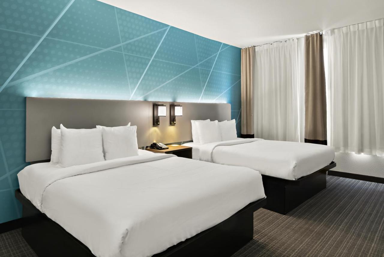Queen Suite with Two Queen Beds