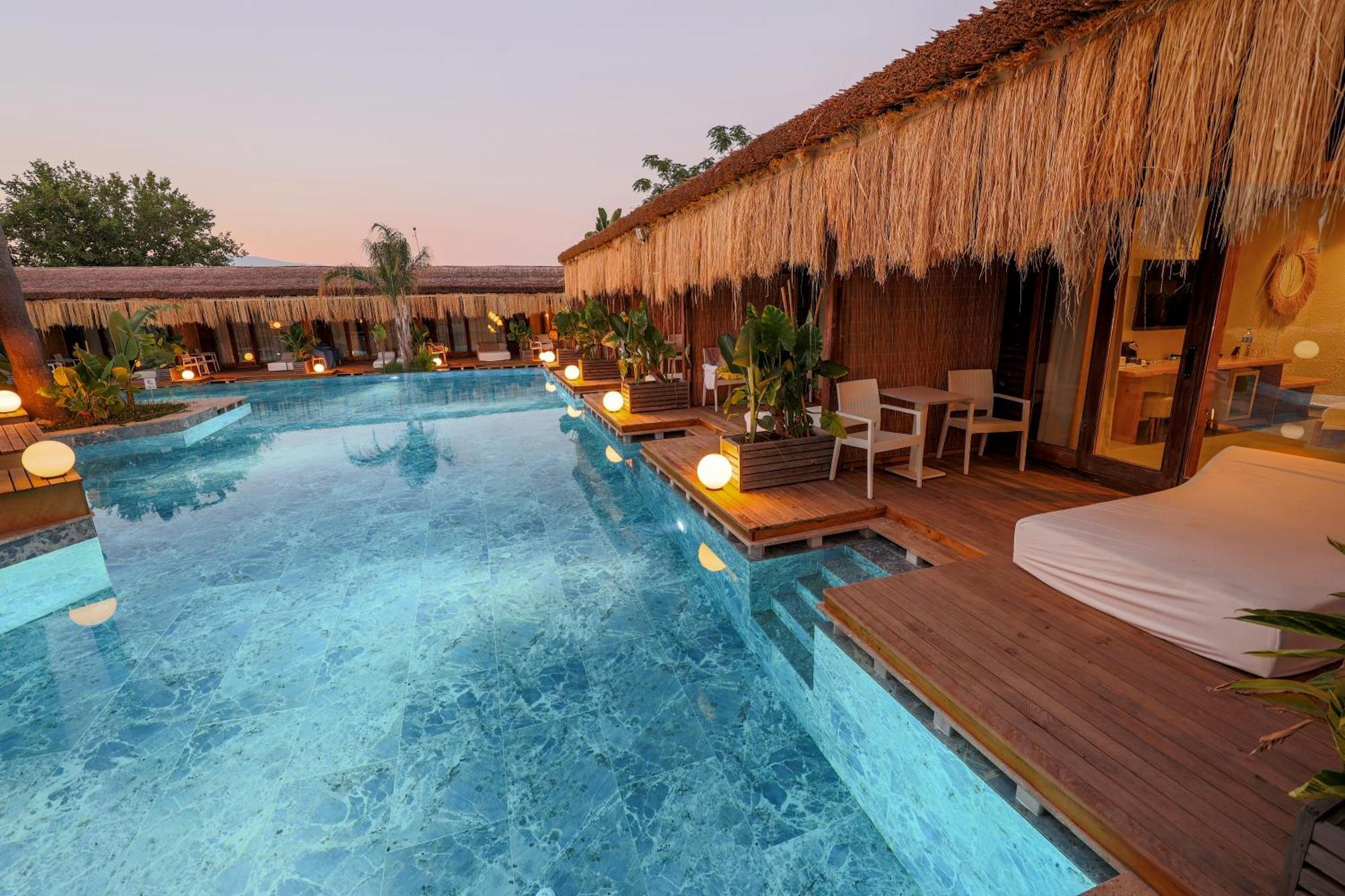 Double Room with Pool View