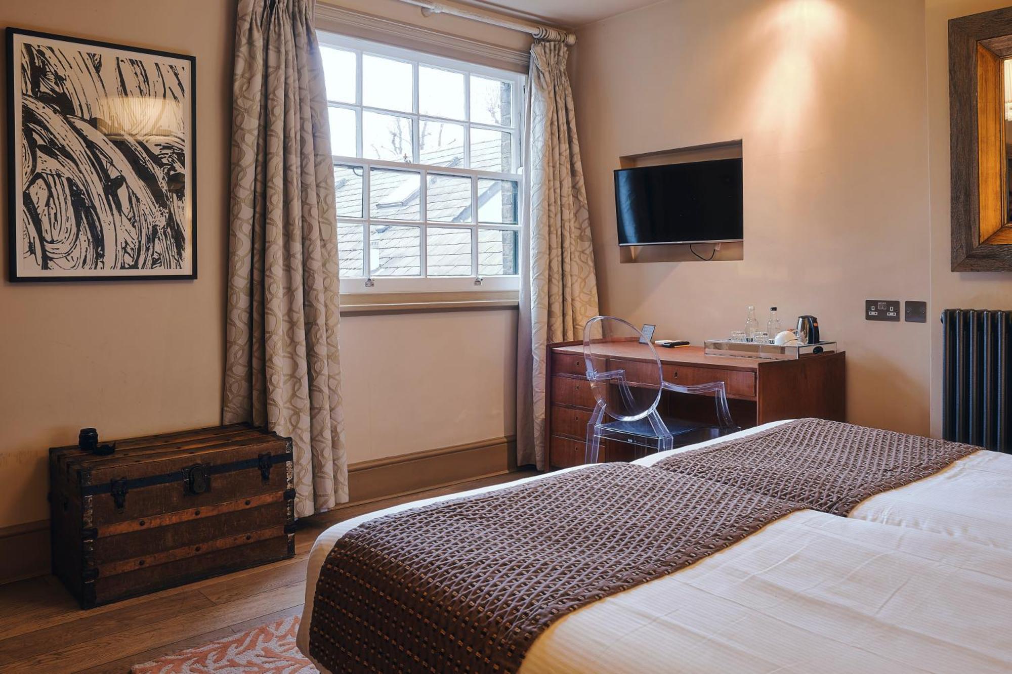 Large Twin Room