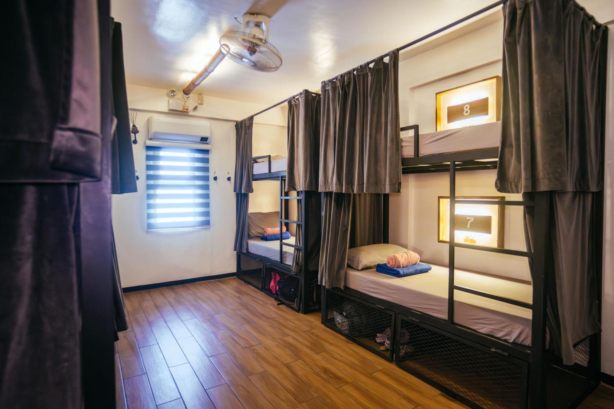 Bed in 8-Bed Mixed Dormitory Room