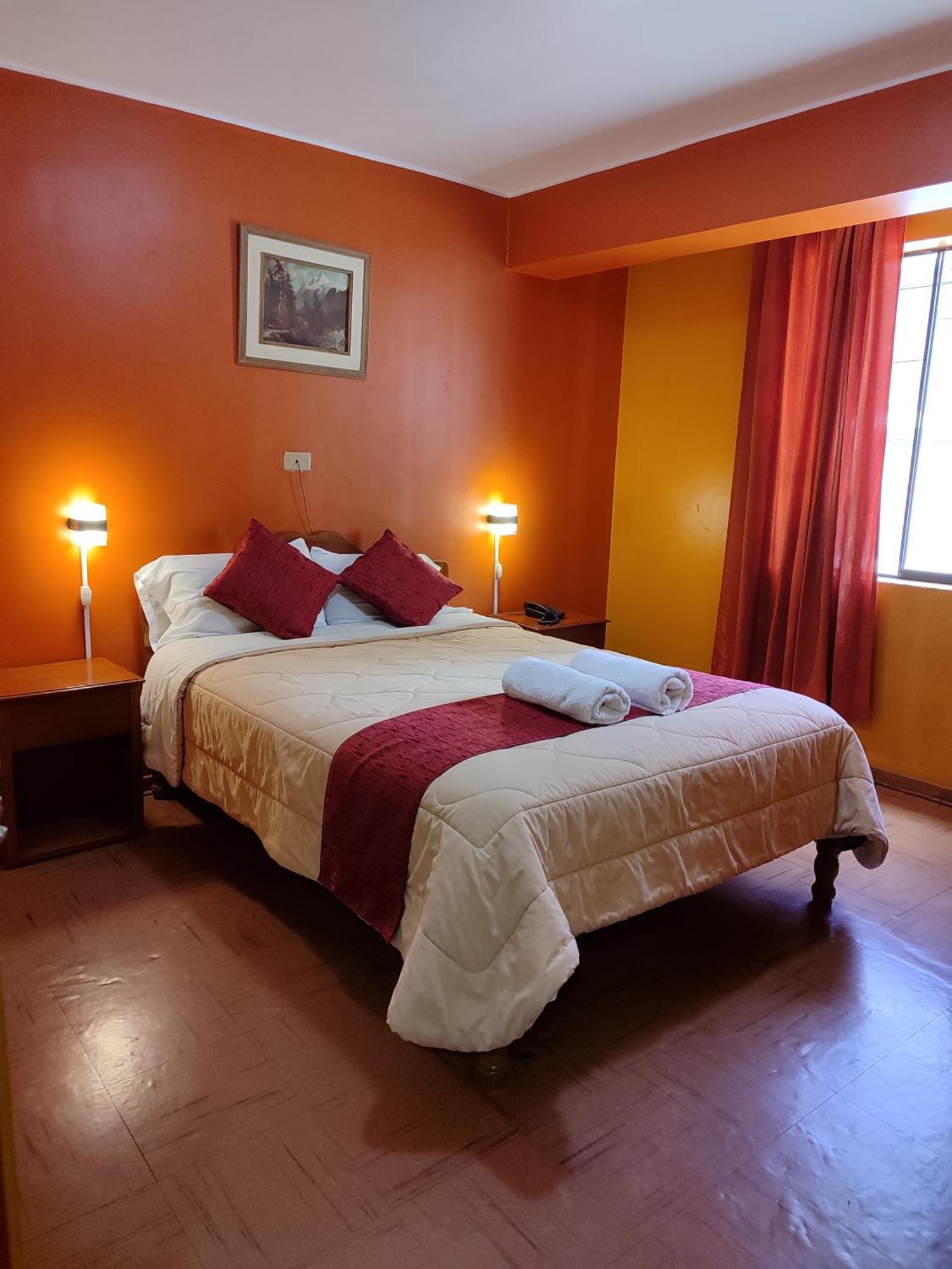 Deluxe Queen Room