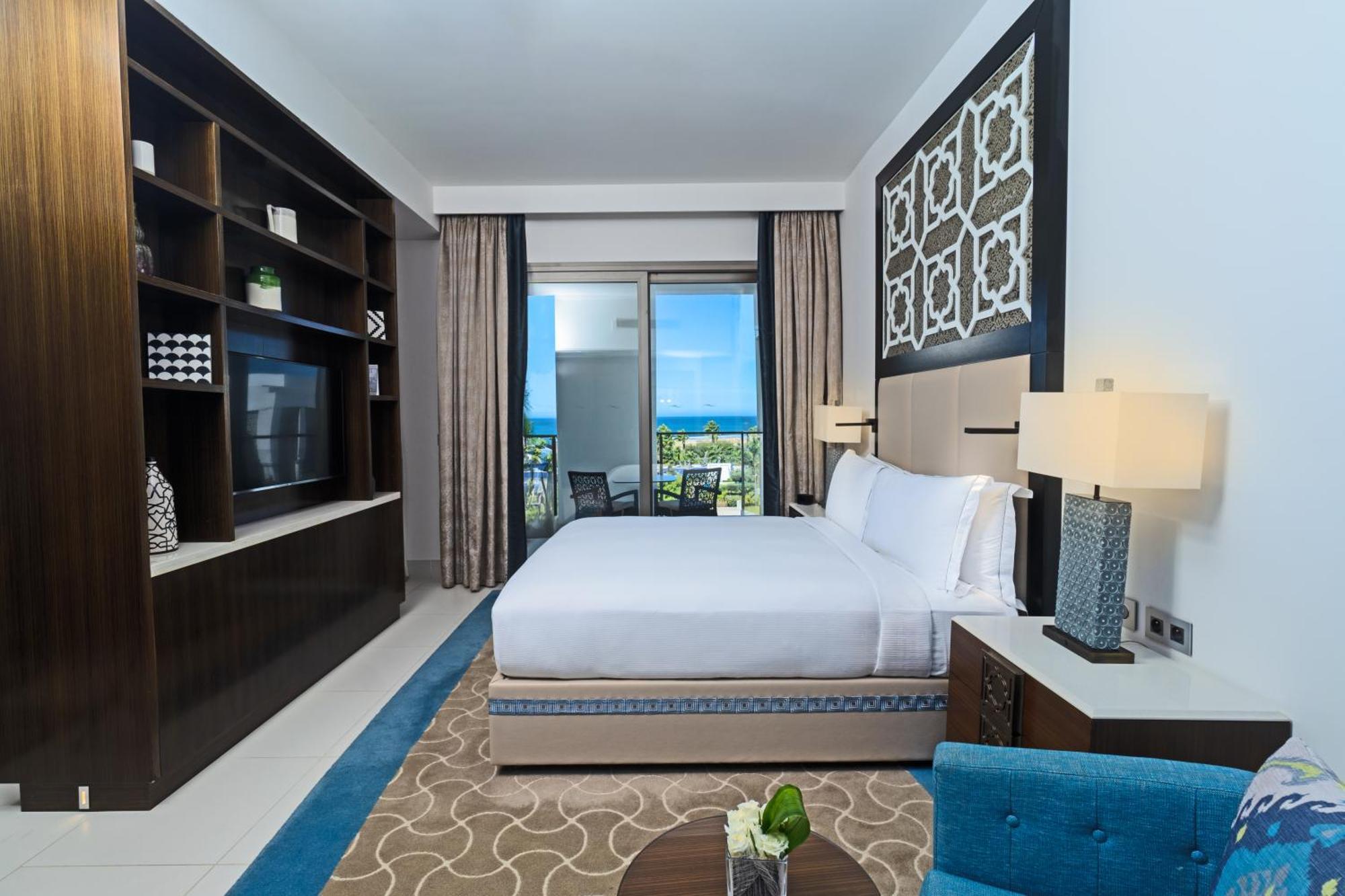 One-Bedroom Apartment with Ocean View