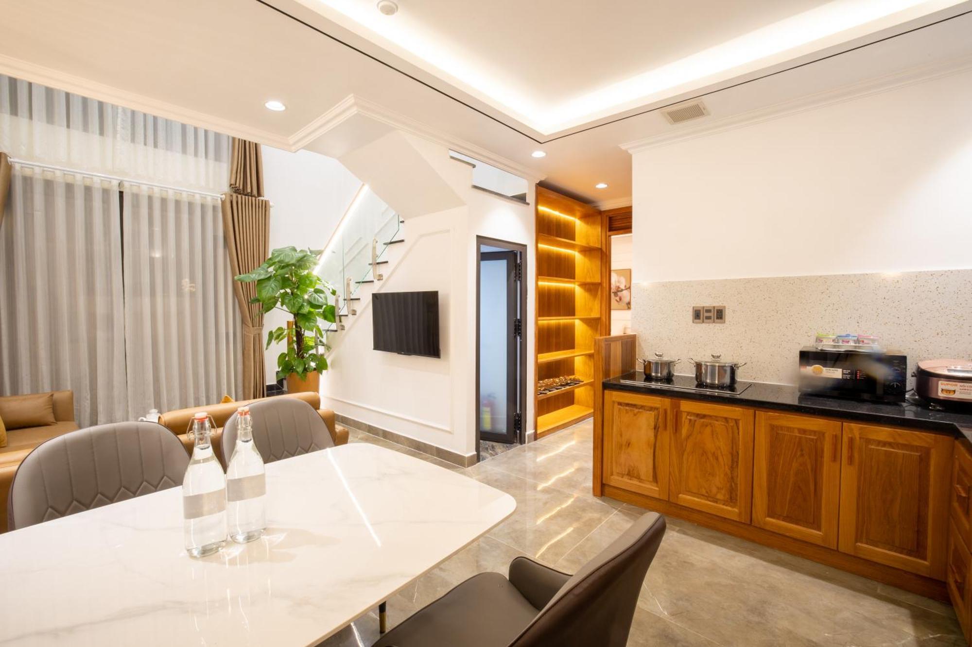 Deluxe Apartment