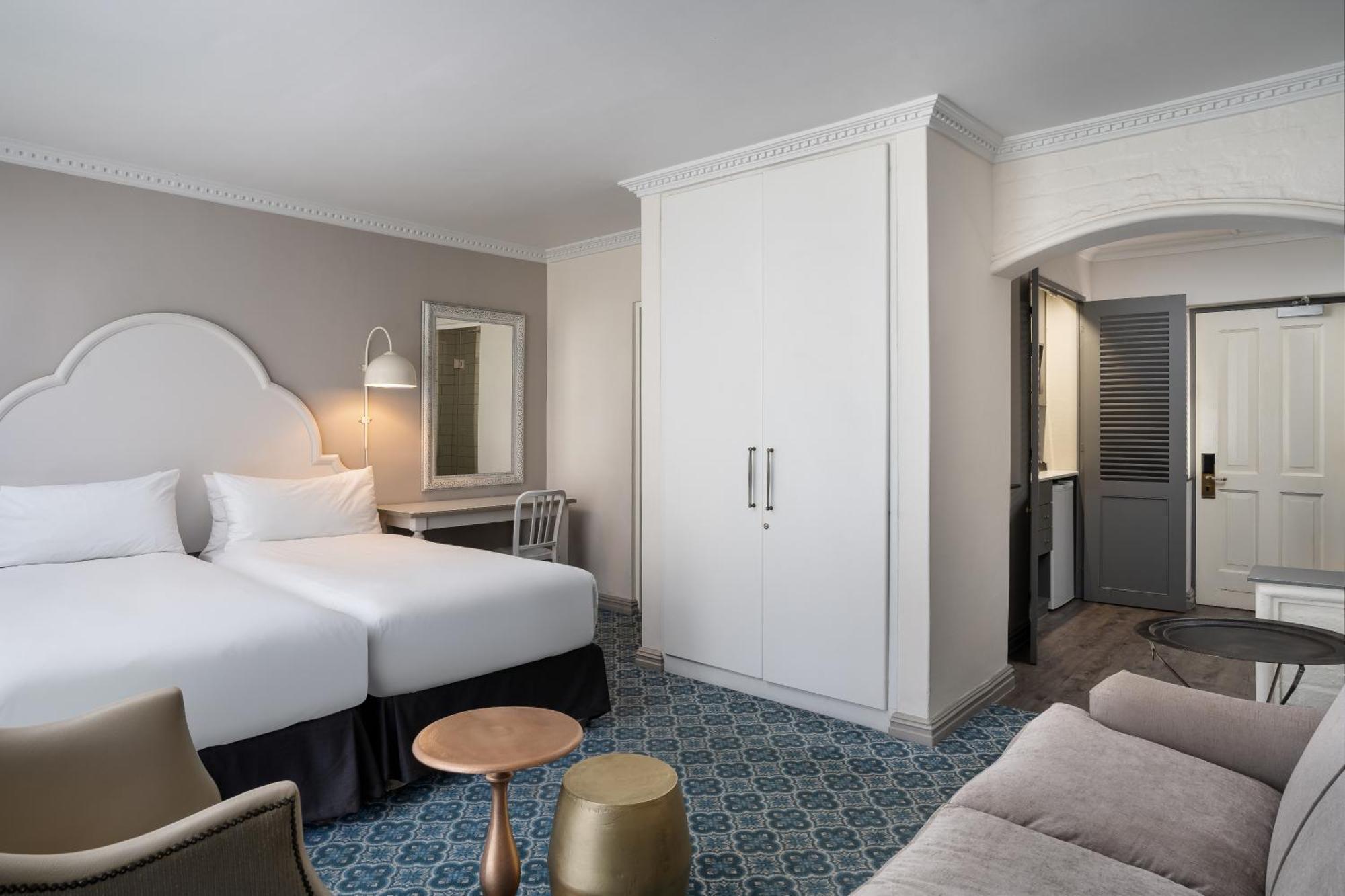 Guest Room, 1 King
