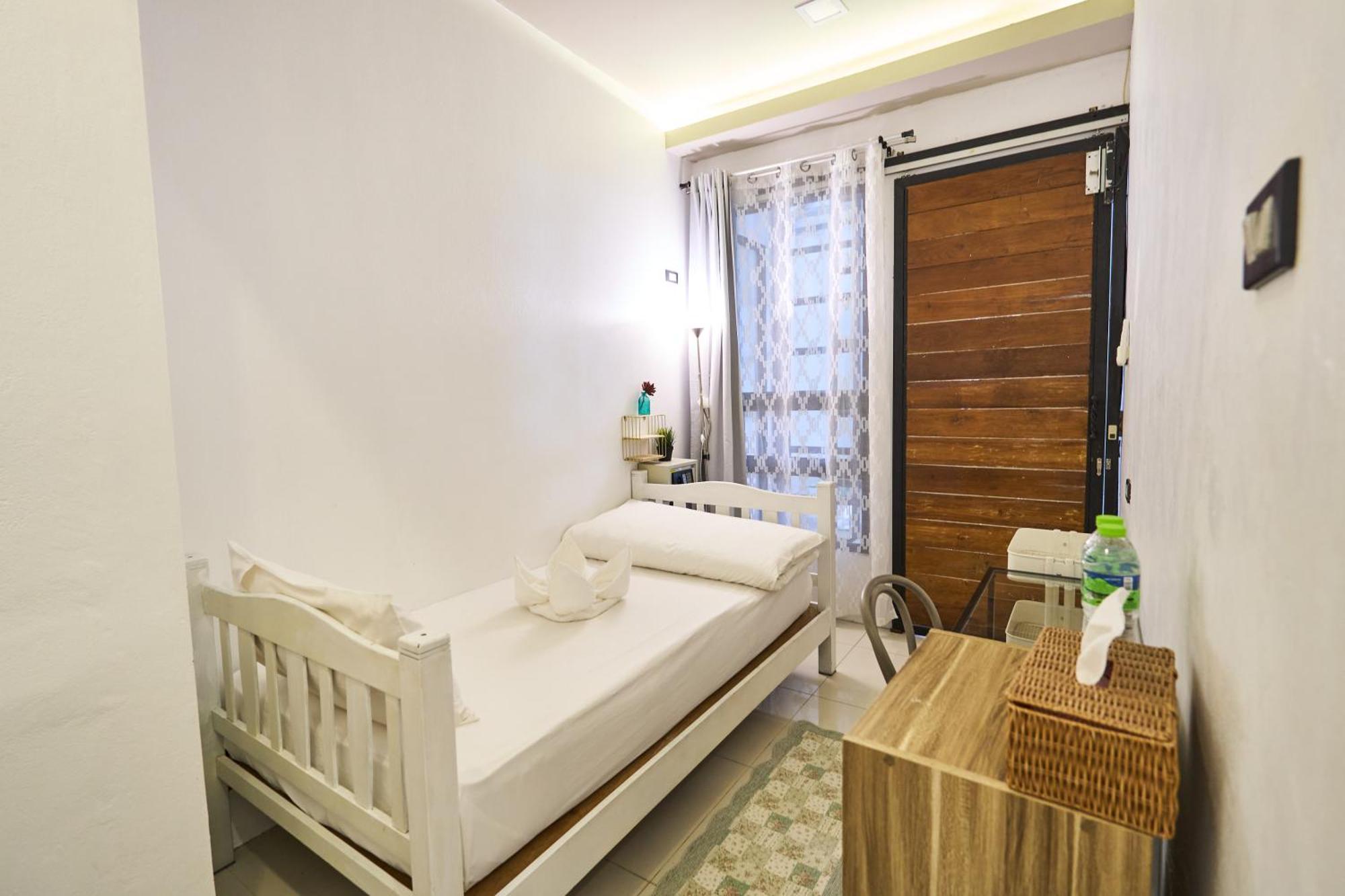 Small Single Room