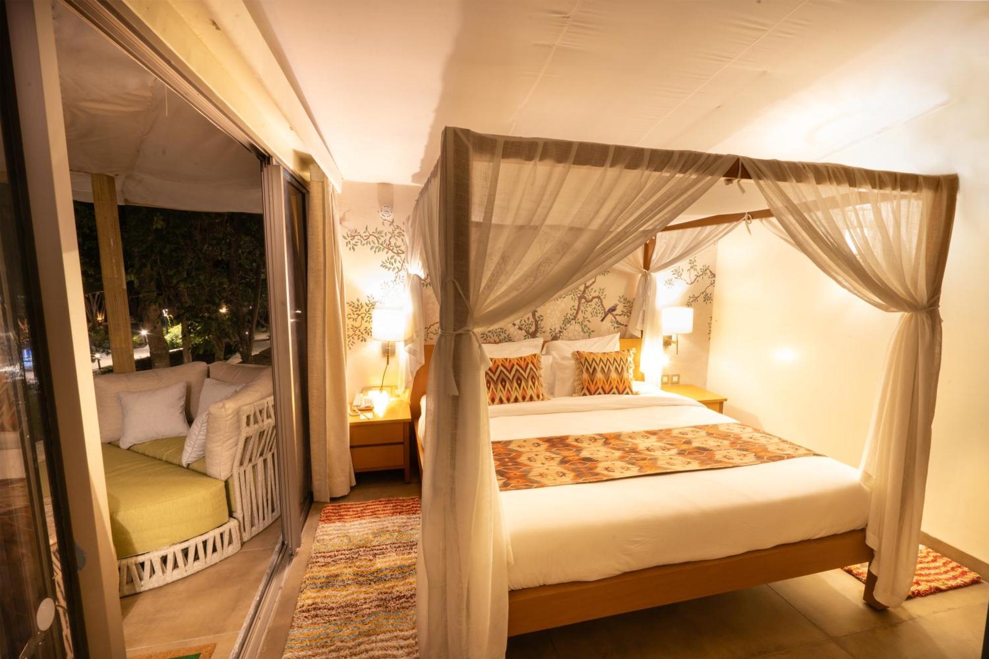 Family Luxury Cottage (Not for upto 12yr kids / 60+ Yr Senior Citizens)