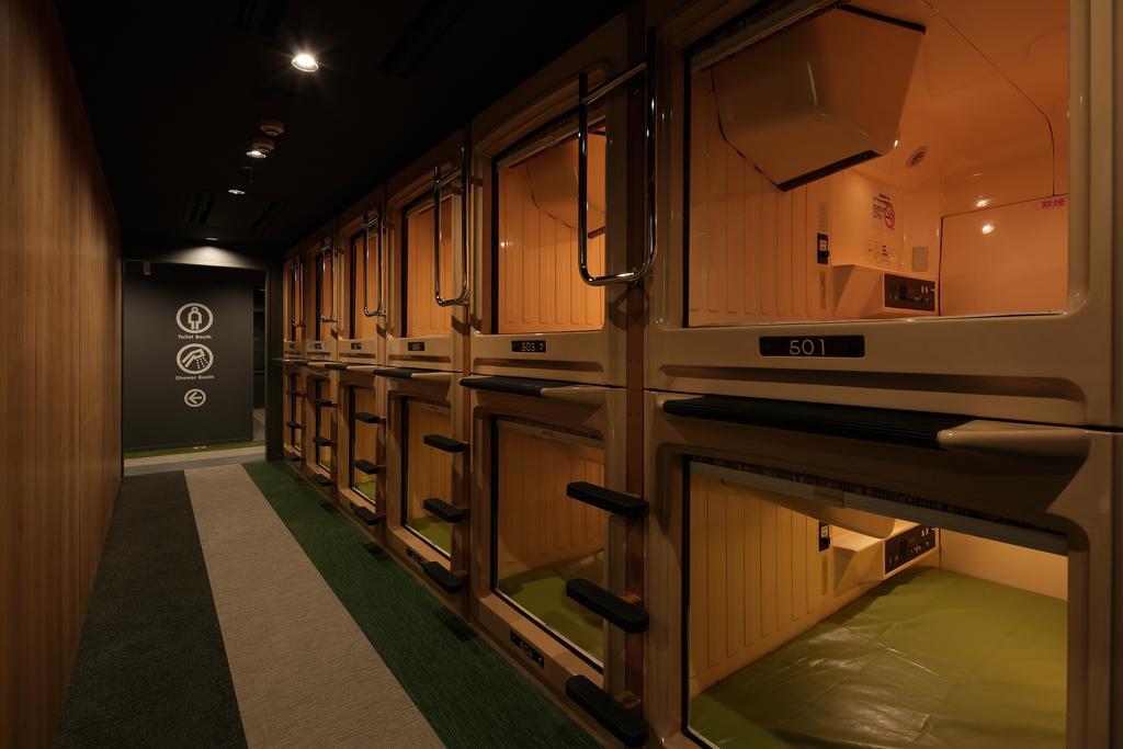 Capsule Room for Male