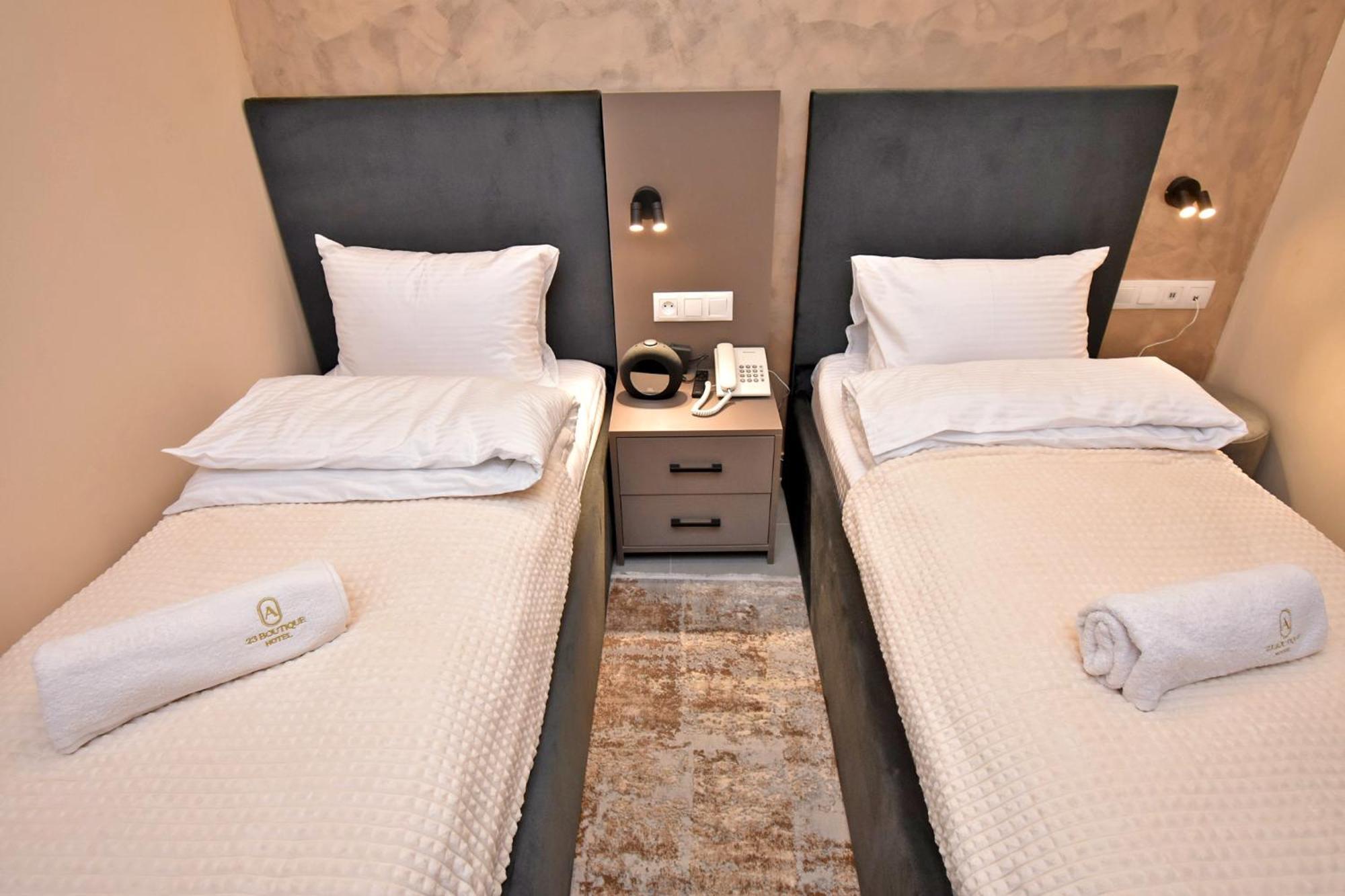 Standard Twin Room