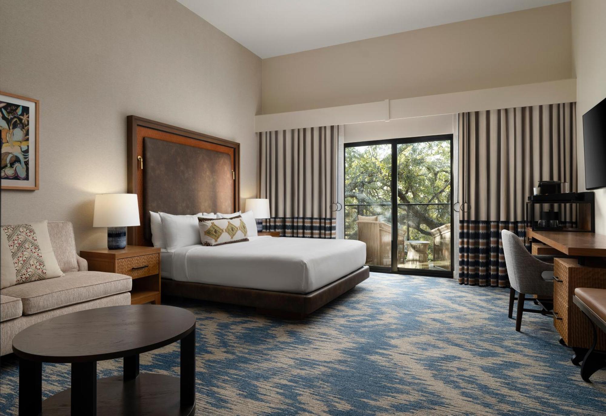 Large King Room with Garden View