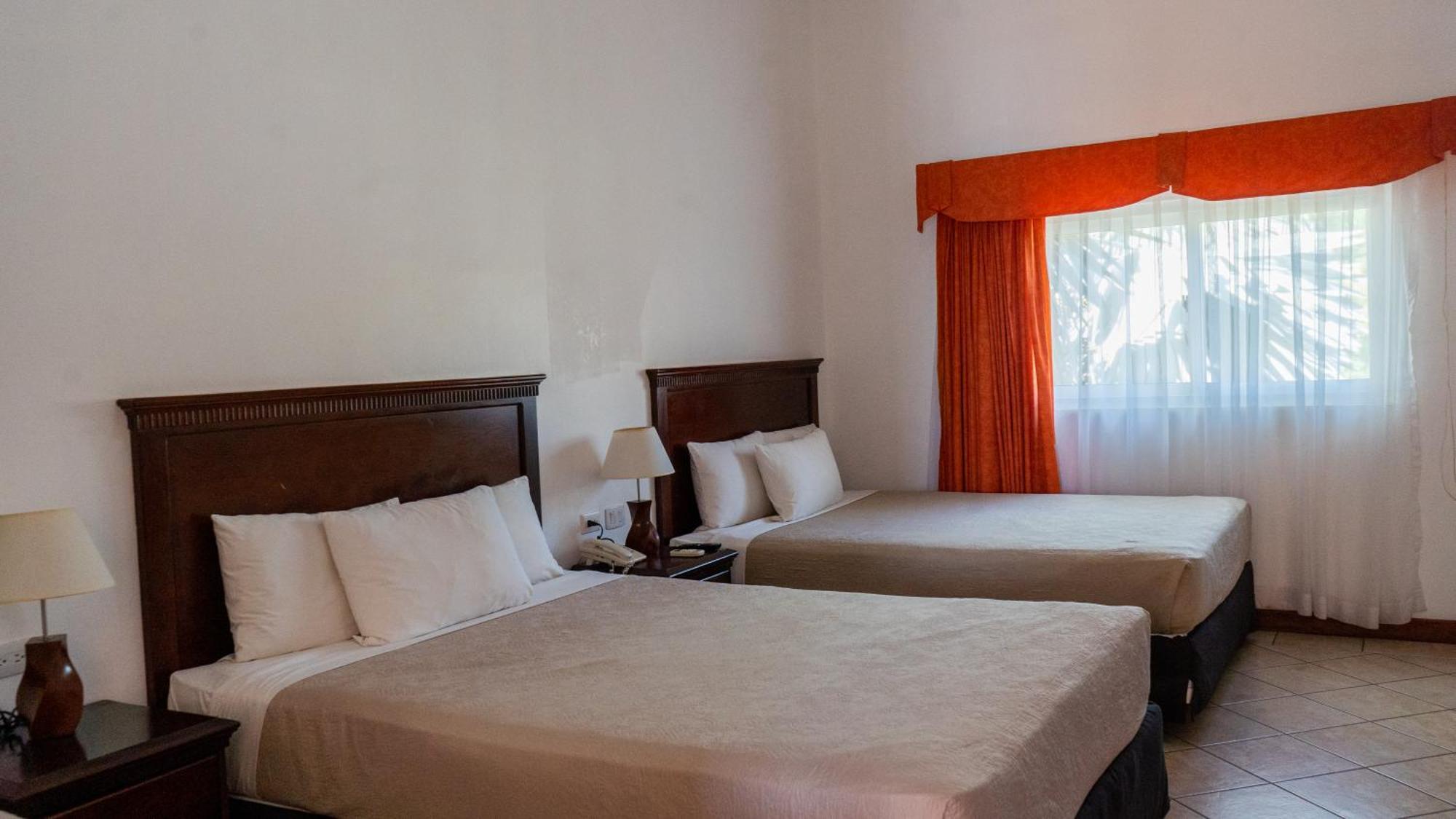Deluxe Queen Room with Two Queen Beds