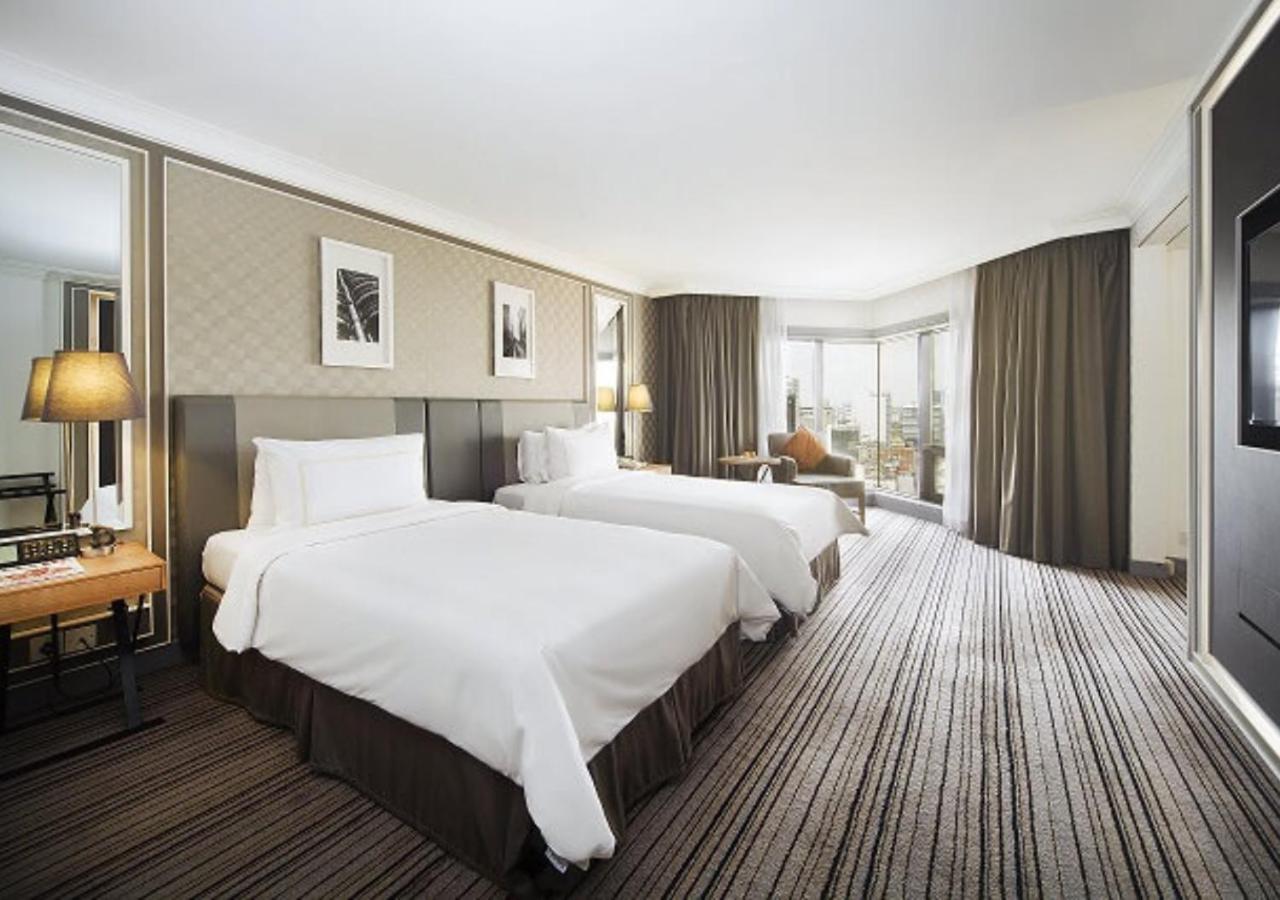 Club Room with Two Single Beds
