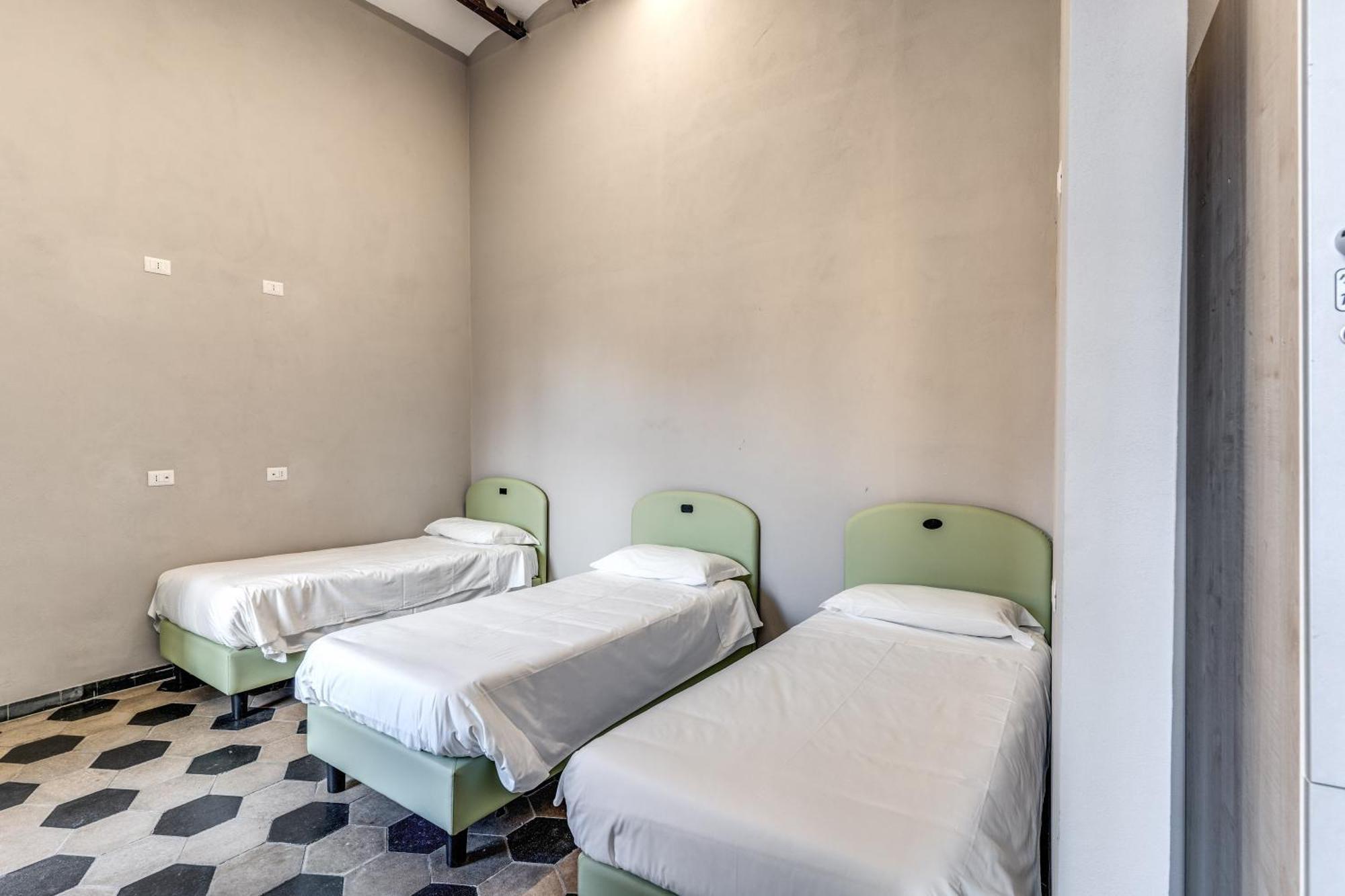 Quadruple Room with Shared Bathroom