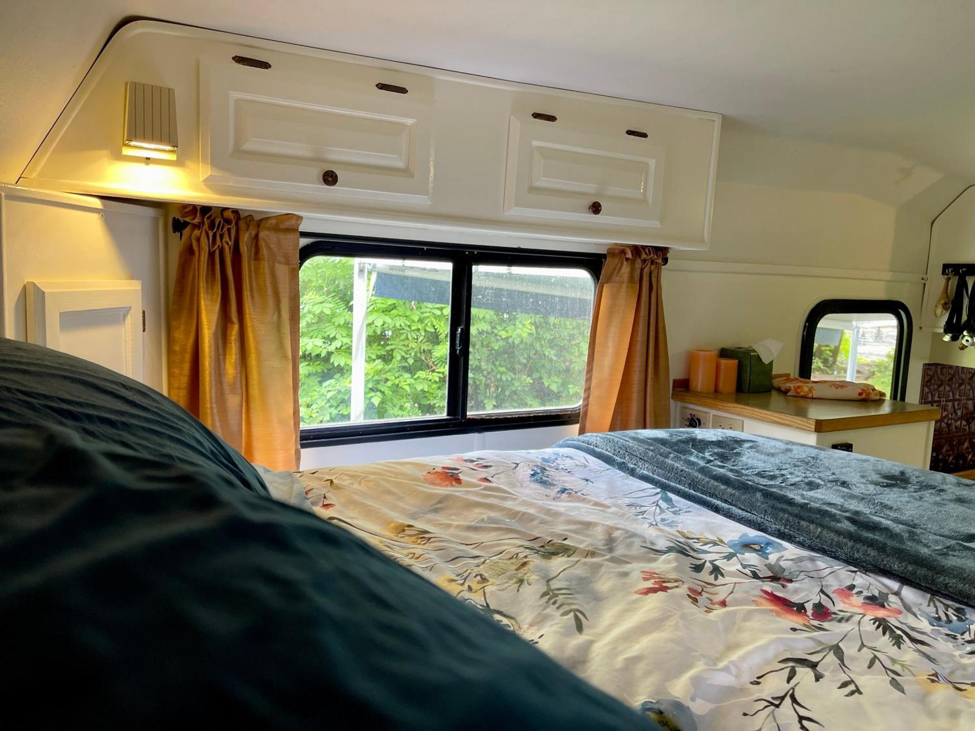Barrie Cozy Trailer