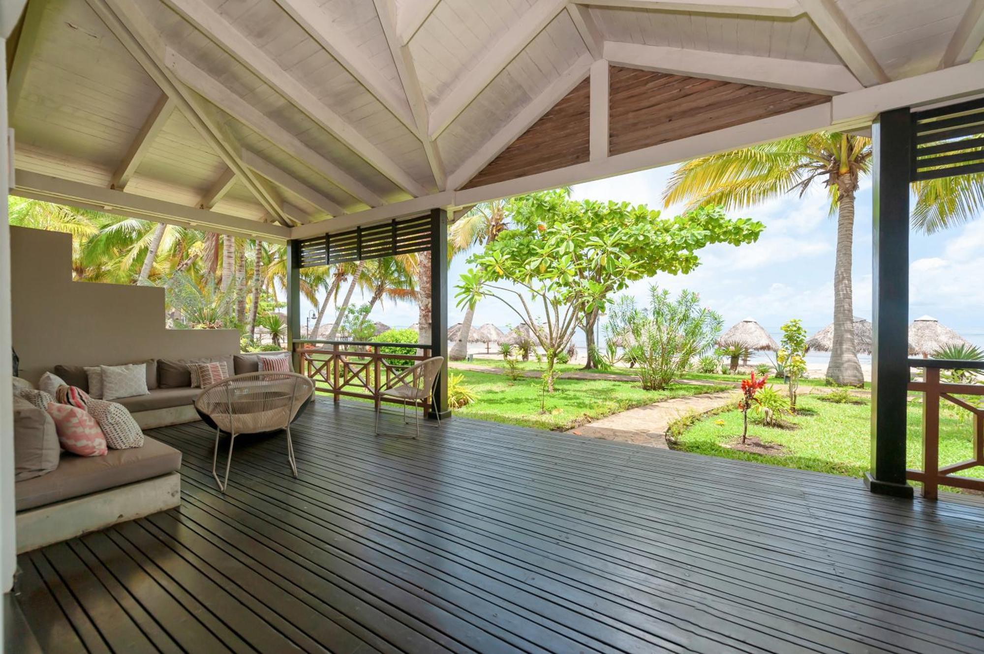 Bungalow with Sea View