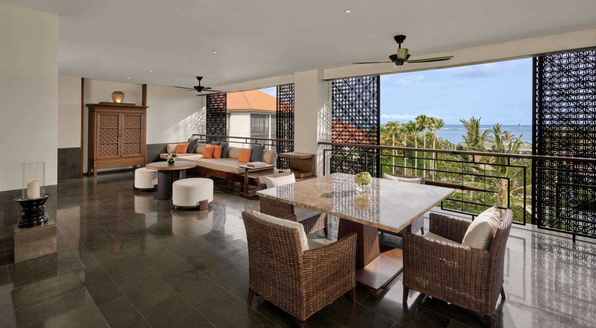 King Spa Suite with Ocean View