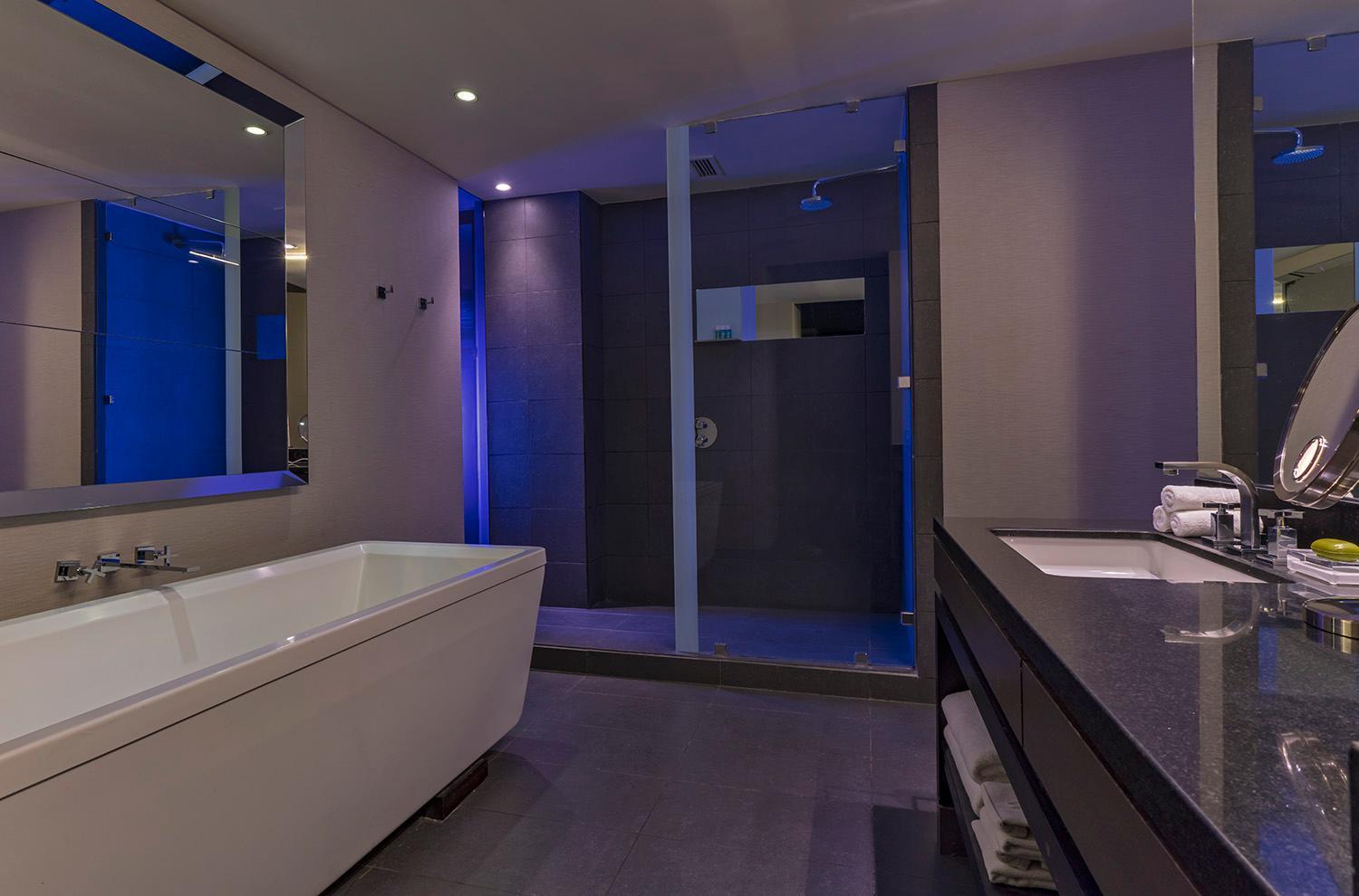 Wonderful, Guest room, 1 King, City view