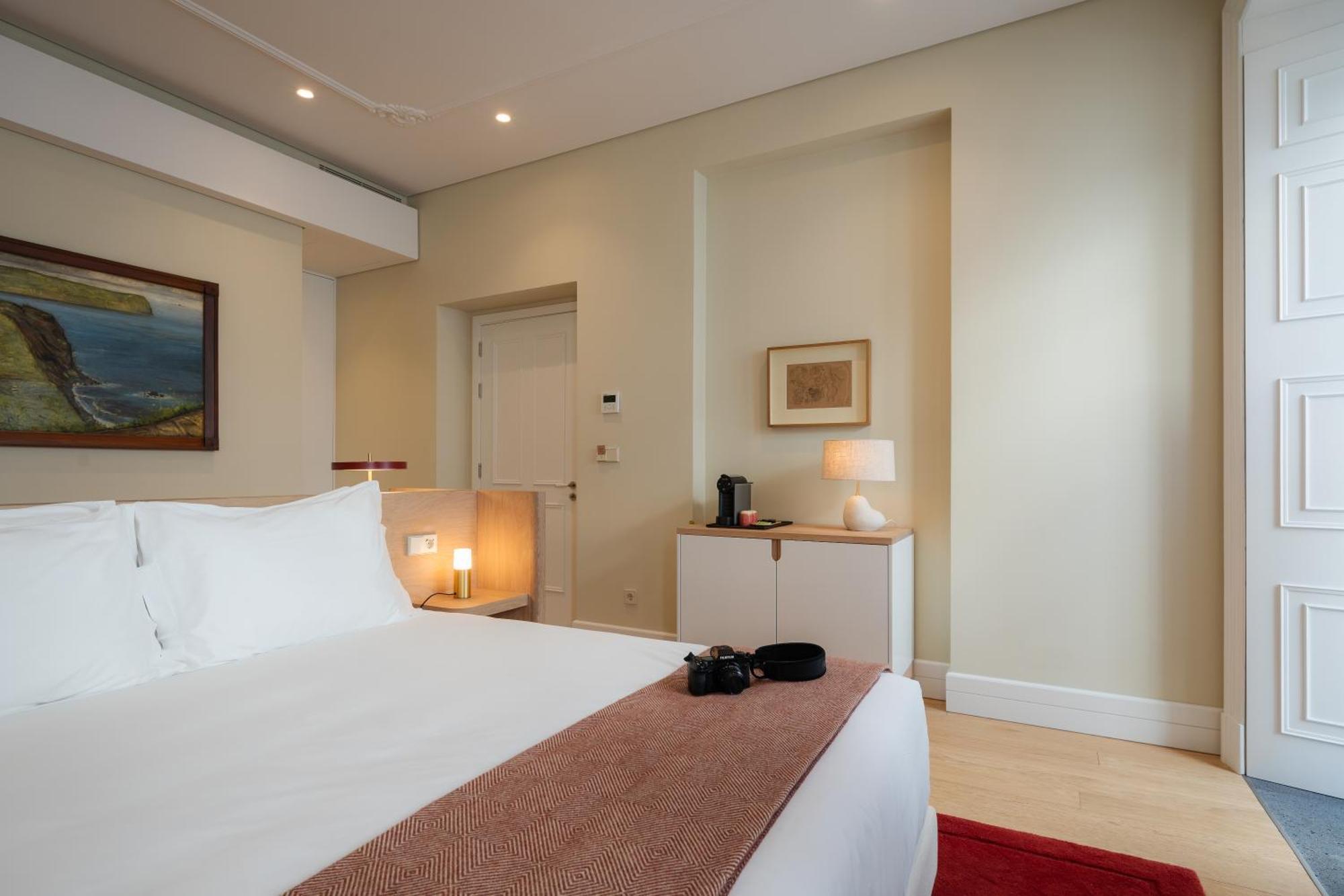 Premium Room with Balcony