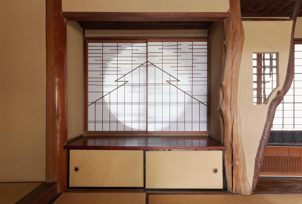 Small Japanese-Style Twin Room with Shared Bathroom