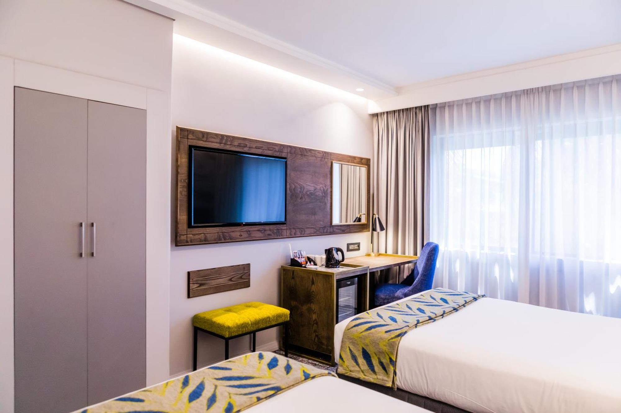 Standard Room 2 Double Beds Non-Smoking
