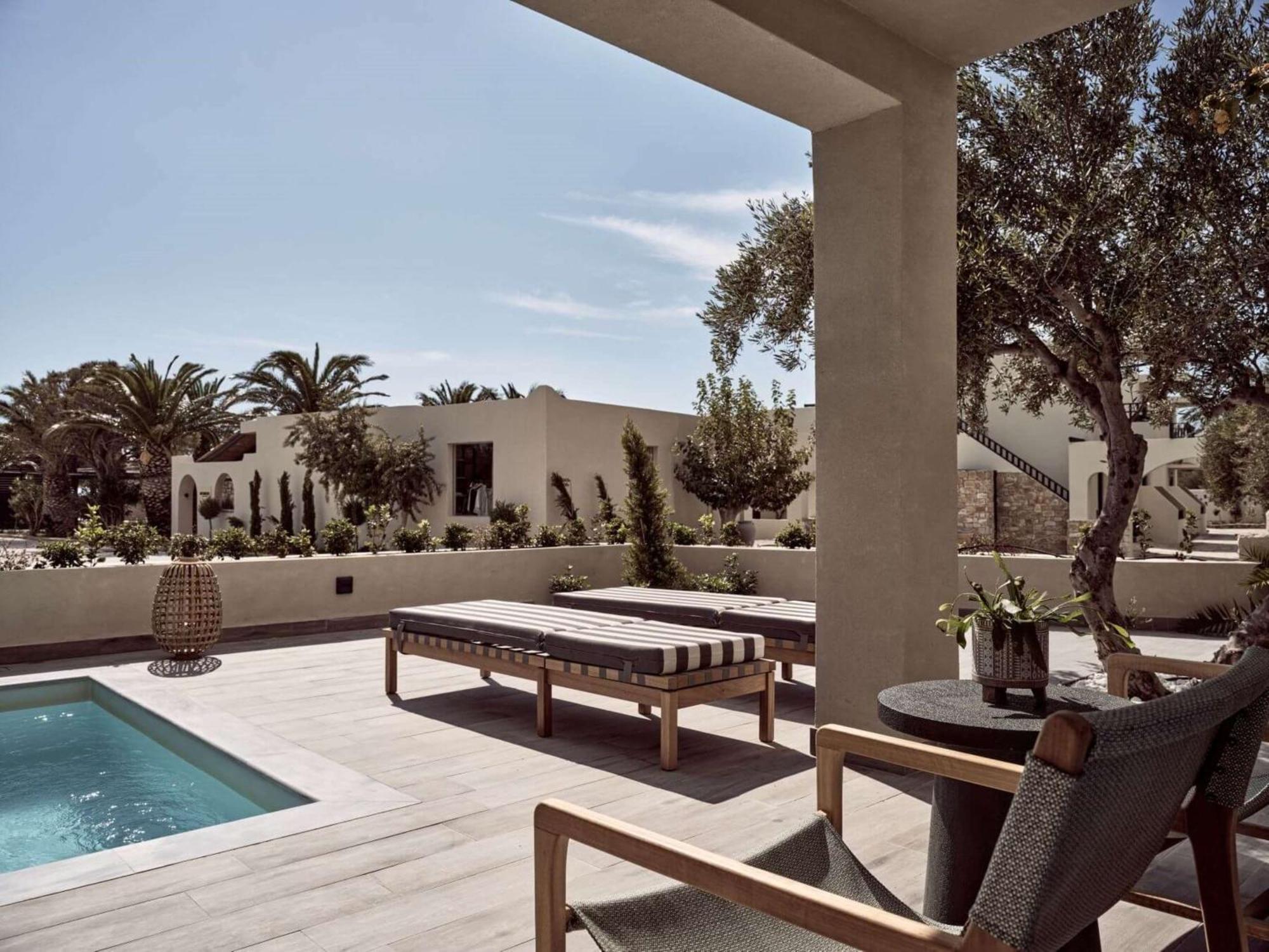 Evergreen Absolute King Suite with Pool