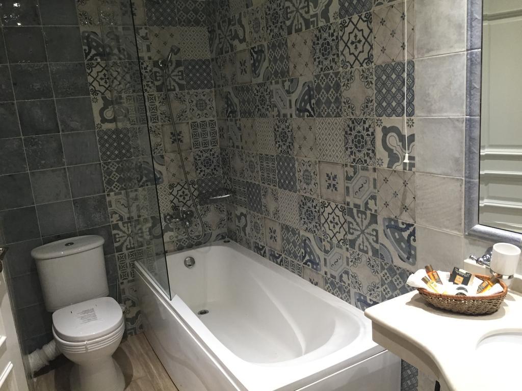 Economy Double Room (2 adults)