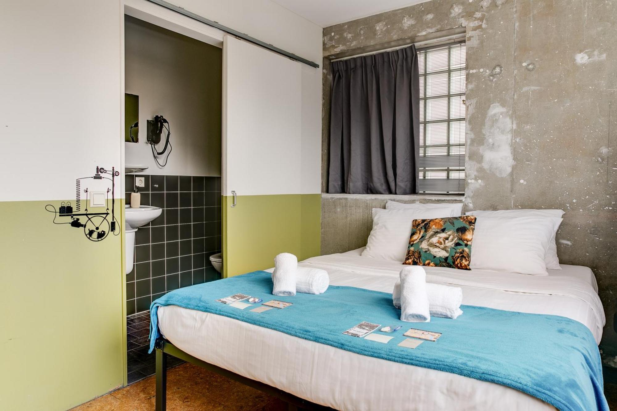 Deluxe Double En-Suite Room with Canal View