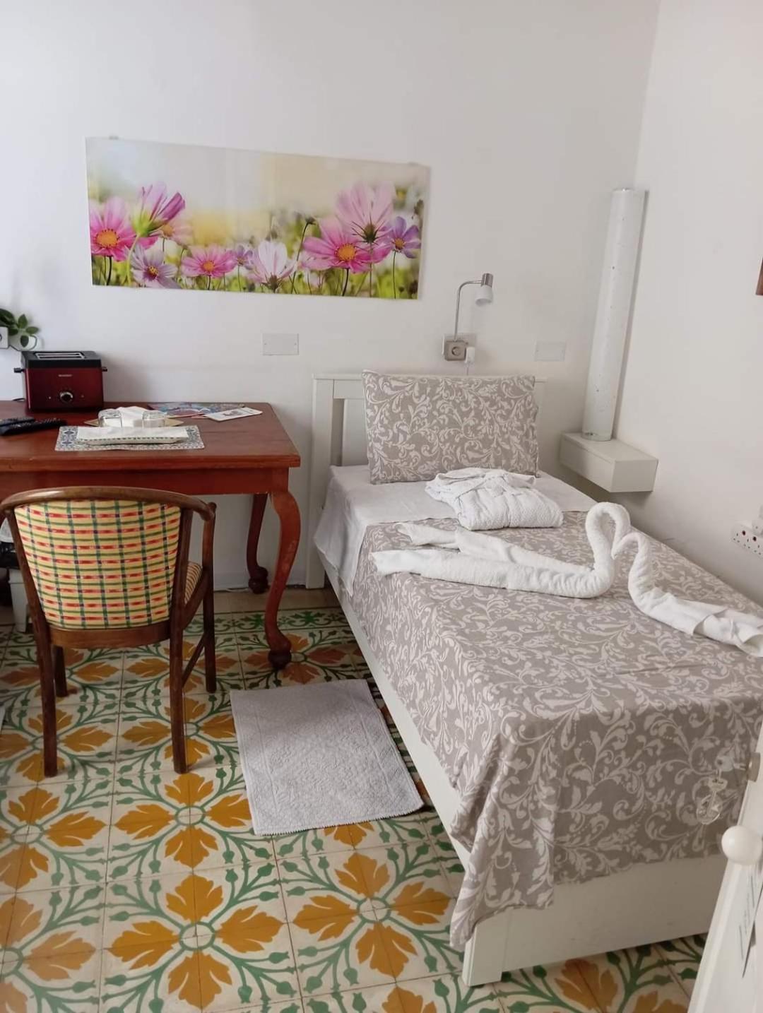 Double Room with Private External Bathroom
