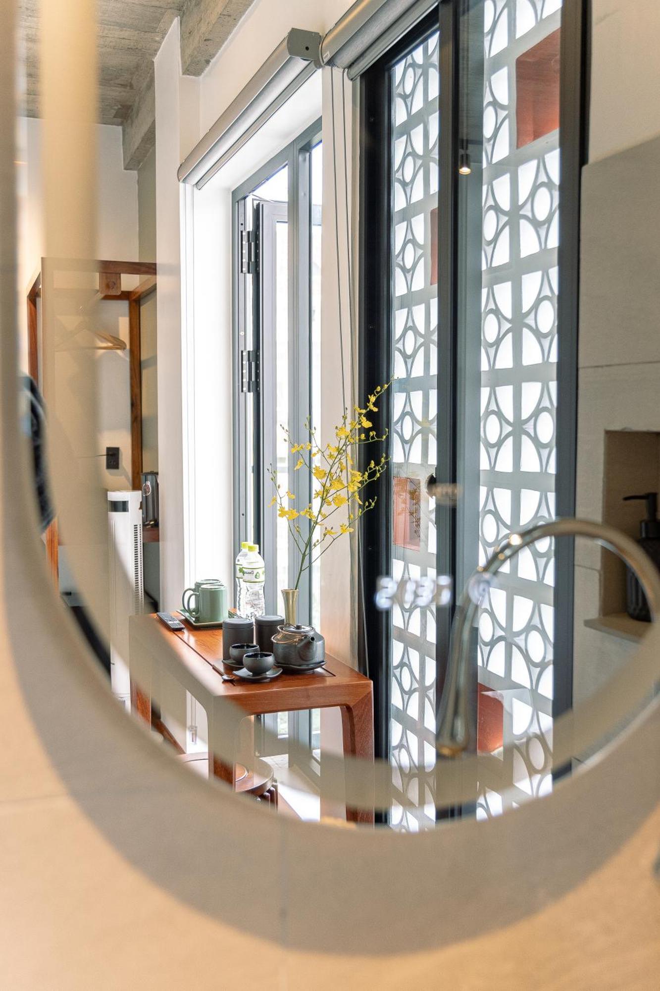 Deluxe Twin Room with Balcony