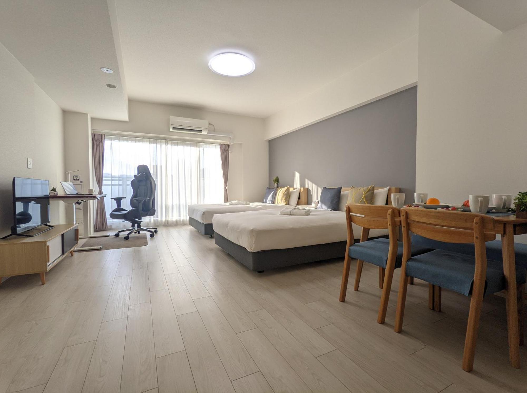 Twin Room with City View