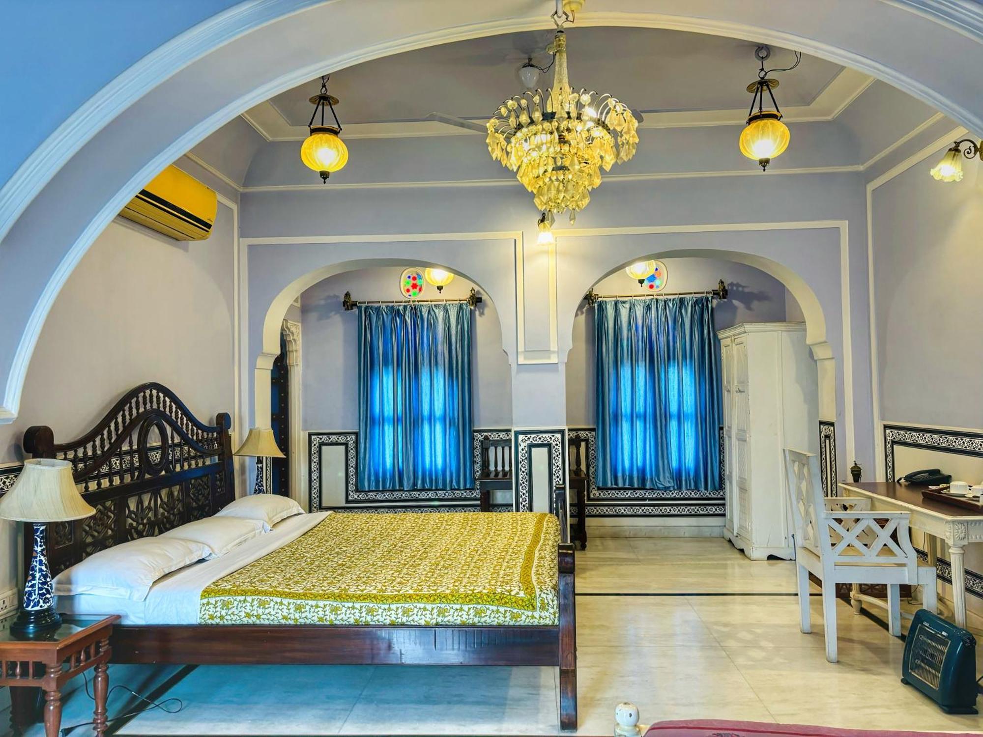 Super Deluxe Double Room