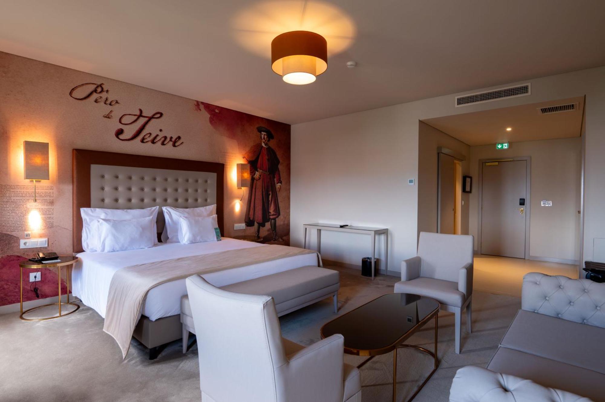 Deluxe Room (3 Adults)