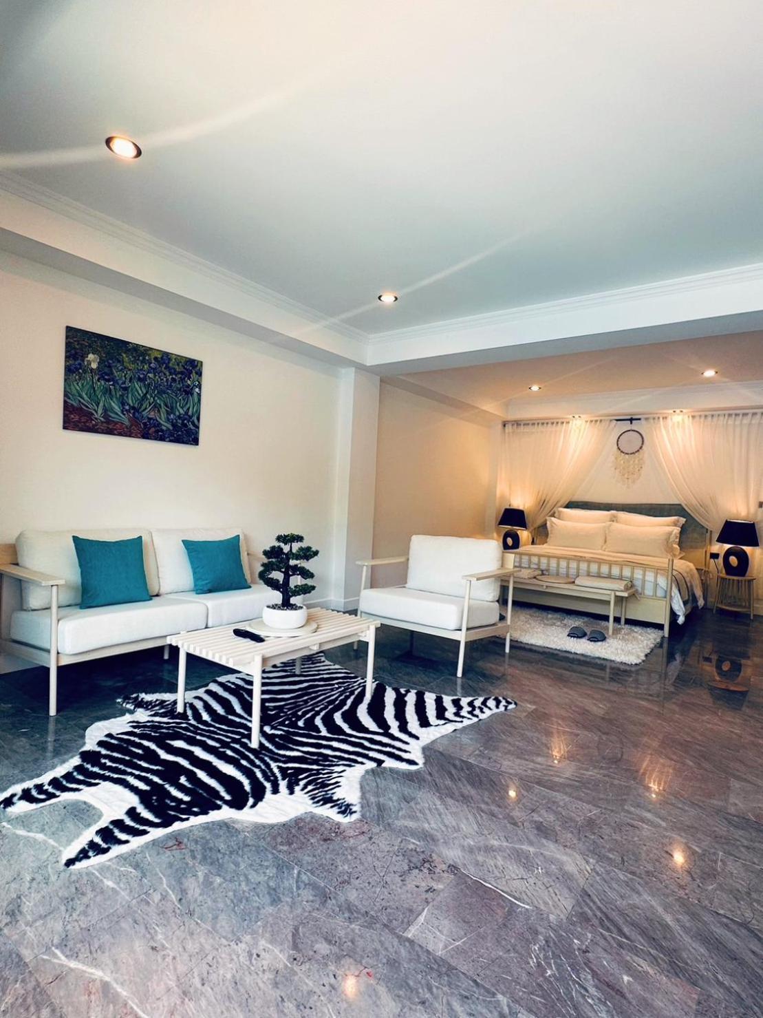 Grand Deluxe Double Room with Pool Access
