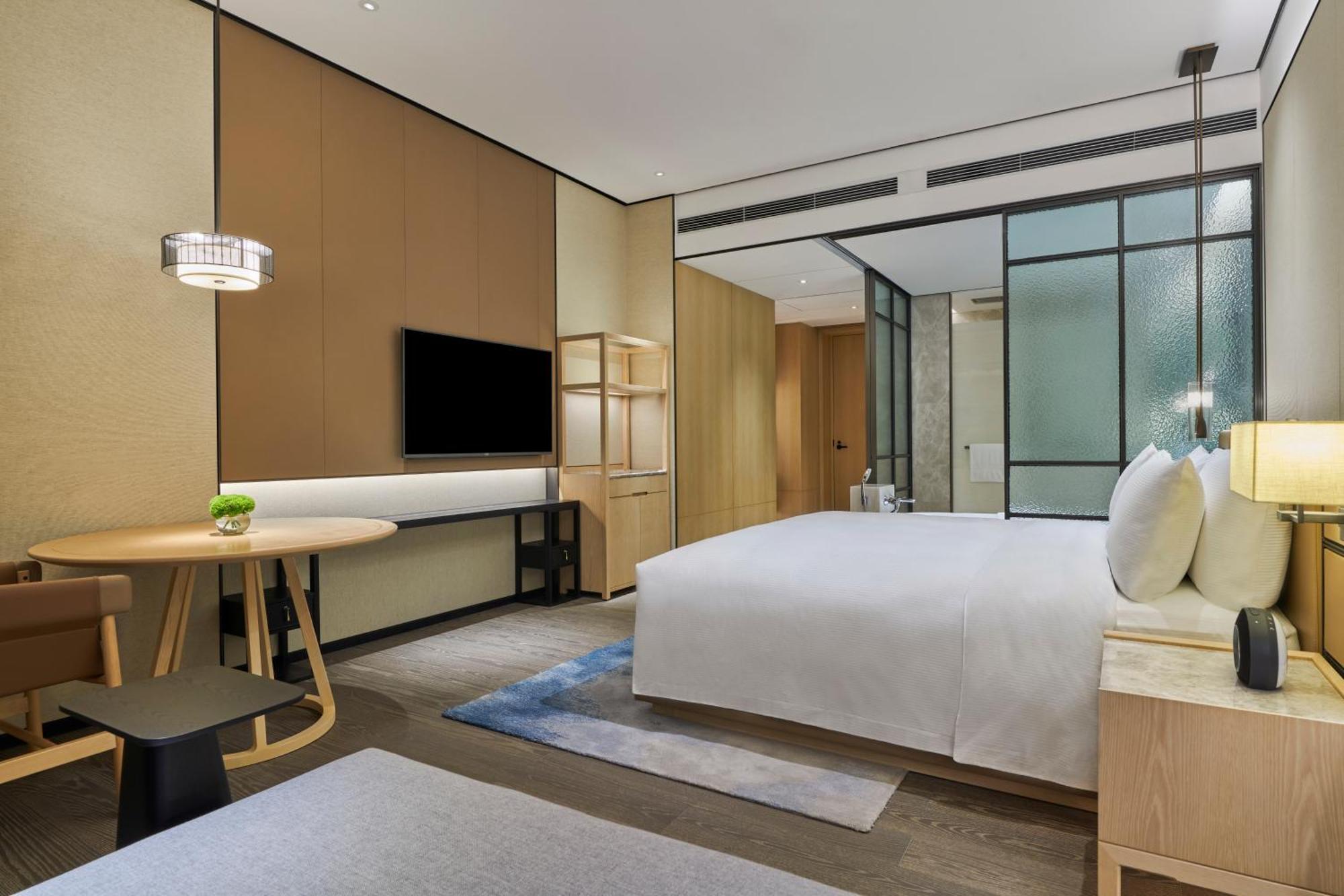 King Room with Garden View