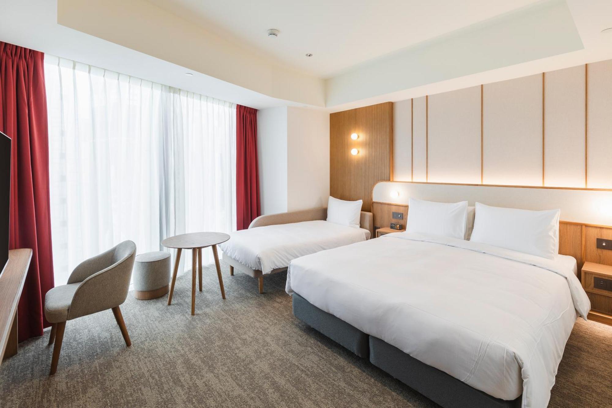 Superior Double Room (3 people)